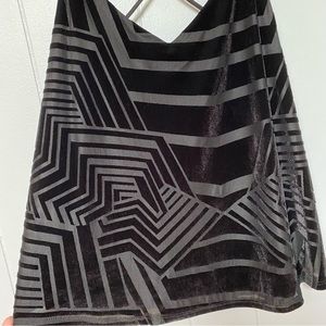 NWT Buddy love Black Geometric Velvet Swing Tank - Small